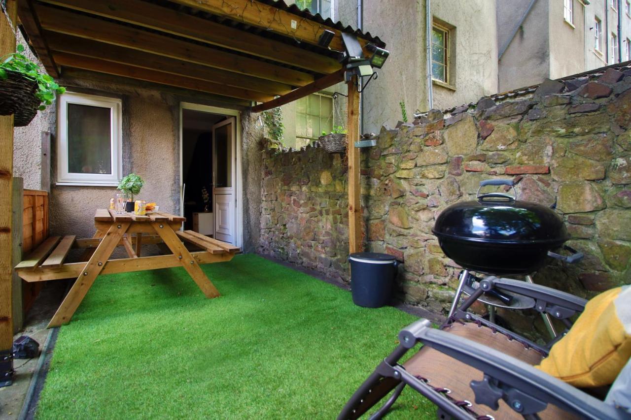 Sleek And Stylish 2 Bed In Clifton - Garden Apartman Bristol Kültér fotó